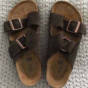 Brown classic Birkenstocks